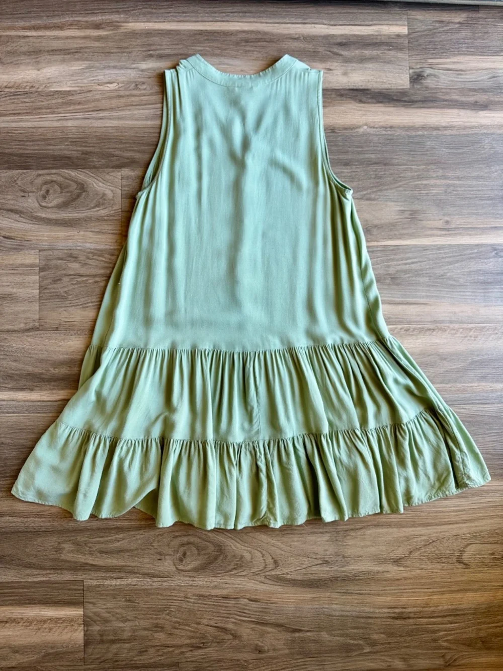 Coastal Minimalist Medium Mini Dress Tiered‎ Hem Button Front Sage